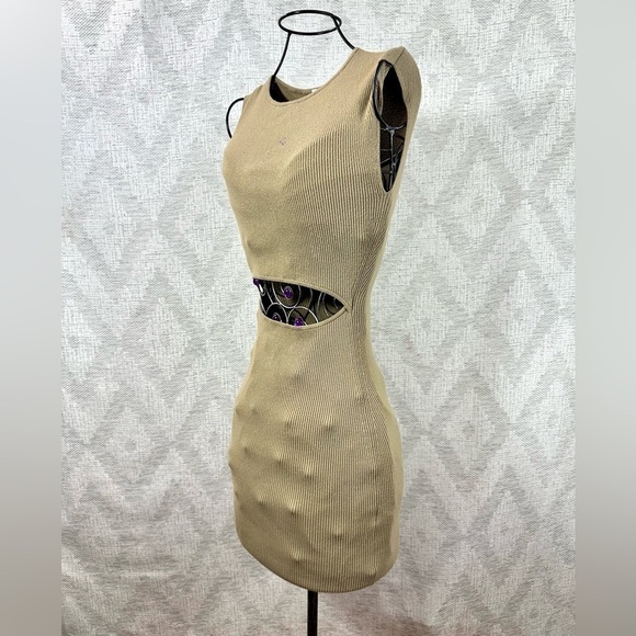 Wilfred Free by Aritzia ribbed cutout dress in heather bone size XS - Picture 6 of 8